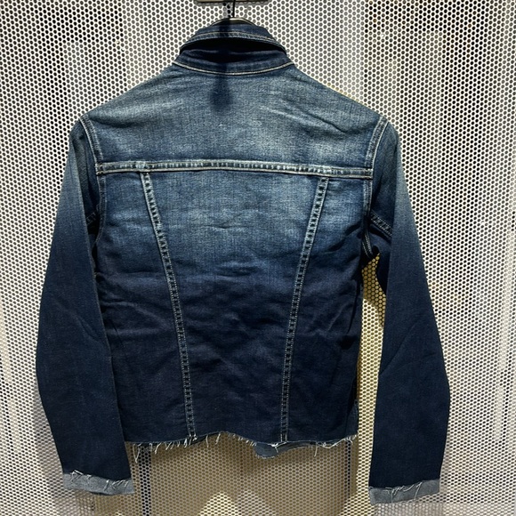 L'AGENCE Janelle Denim Jacket in Lavelle - Picture 2 of 2